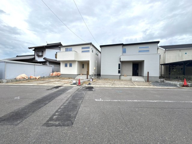 リーブルガーデン　各務原市川島小網（川島スポーツ公園西）　全4区画分譲の外観