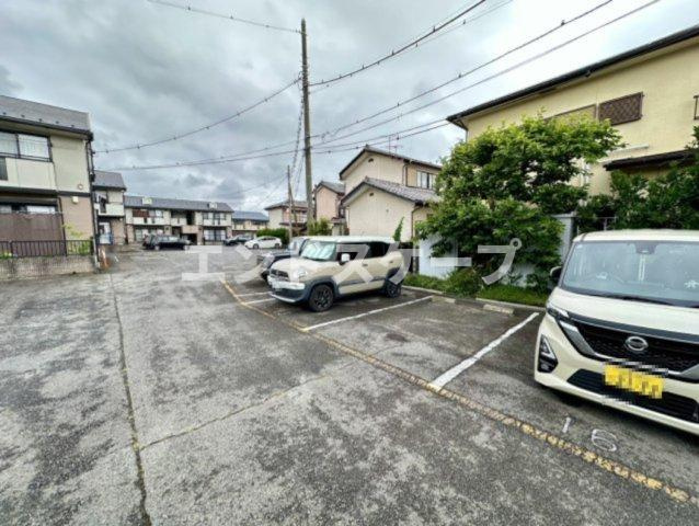 セジュールフジＣの駐車場|高崎、前橋のお部屋探しはエンドスケープまで！お客様の理想お聞かせ下さい♪