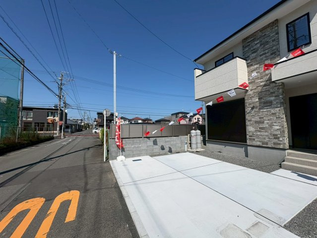新築戸建　静岡市駿河区豊田2期　全２棟　1号棟の前面道路含む現地写真