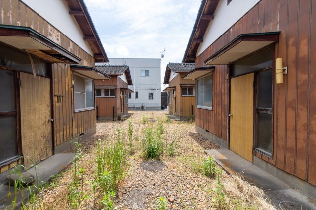 足利市助戸仲町の売地の外観|陽当たりや風通しを確保しやすく、生活施設が充実しながらも快適な住空間づくりに適した立地です。