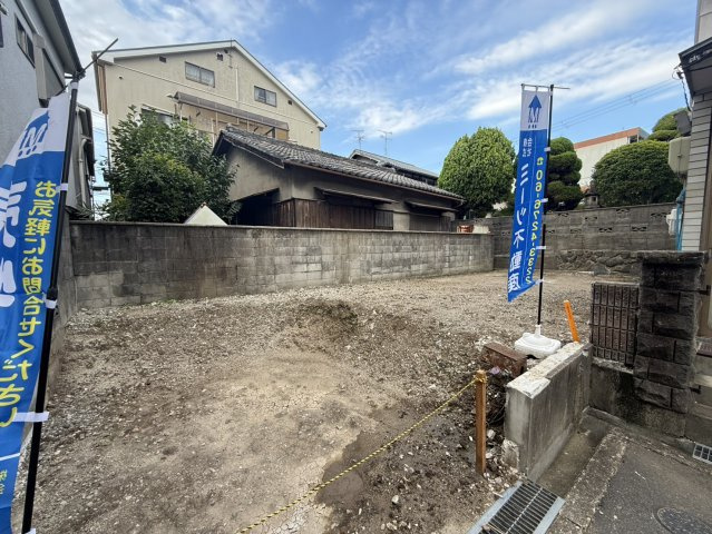 南荘町　更地渡し　売り土地の外観