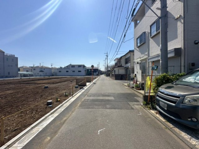 【前面道路含む現地写真】 | 入間郡三芳町北永井　新築一戸建住宅　全11棟　(ふじみ野店) | 緑豊かな住宅地ではじめるのびのびとした暮らし。