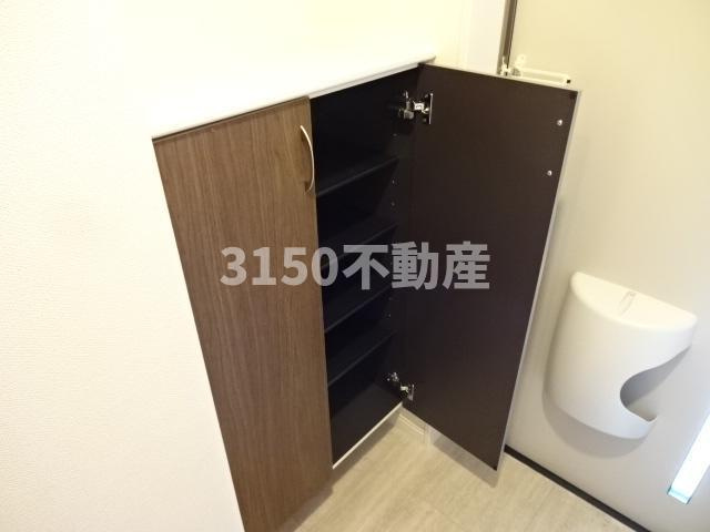 ラシュランの収納|下駄箱