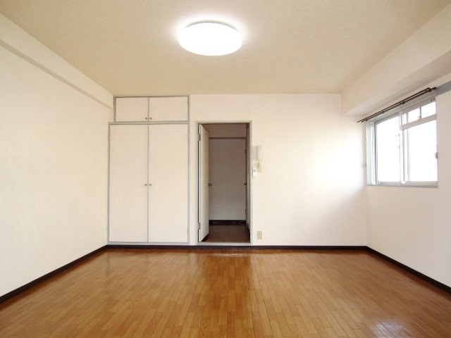 【寝室】