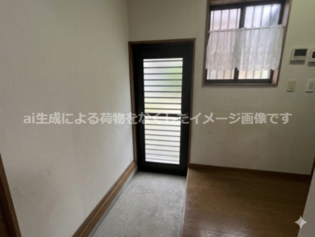 亀沢農地付住宅３LDKオール電化太陽光パネルのその他|勝手口 AI生成画像