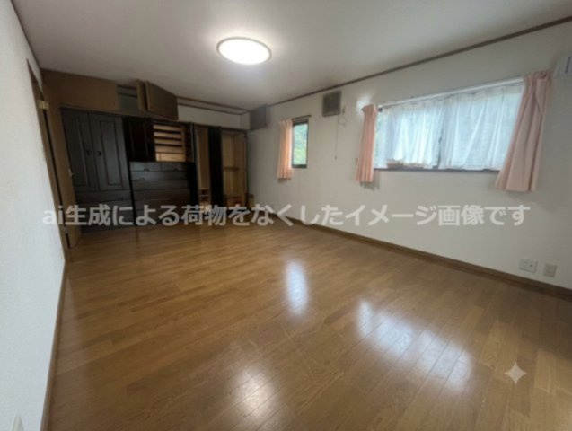 亀沢農地付住宅３LDKオール電化太陽光パネルの洋室|2階12.5帖 AI生成画像