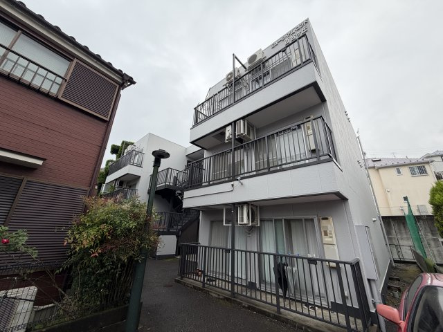 川崎市麻生区高石６丁目の賃貸マンションの外観