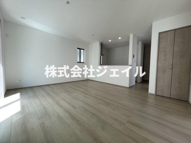 新築戸建　全７区画　残３区画の居間・リビング