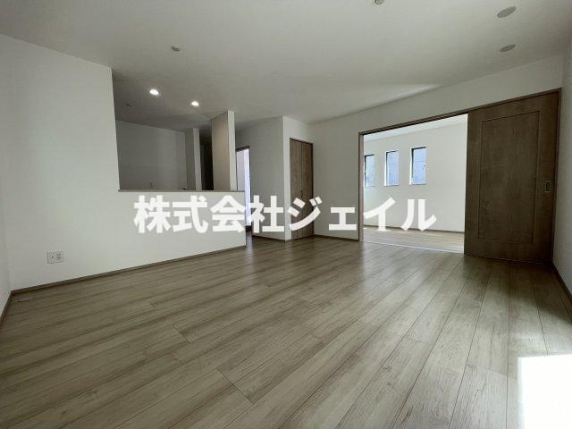 新築戸建　全７区画　残４区画の居間・リビング