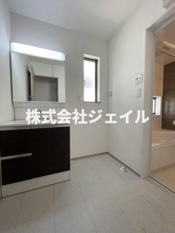 新築戸建　全７区画　残３区画の独立洗面台