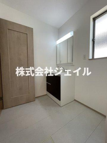 新築戸建　全７区画　残４区画の脱衣所