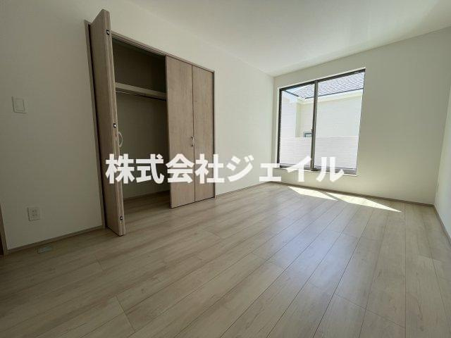 新築戸建　全７区画　残４区画の洋室