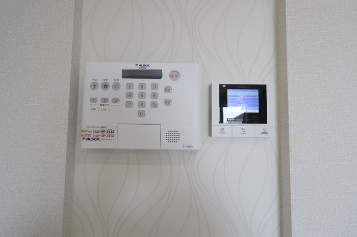セレウィータ栄町のセキュリティ|ALSOKホームセキュリティ標準、カラーモニター付インターホン（オートロック仕様）