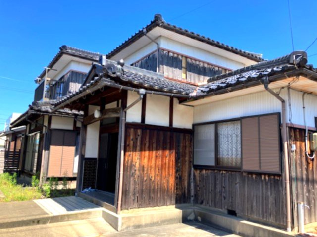 敦賀市和久野中古戸建の外観