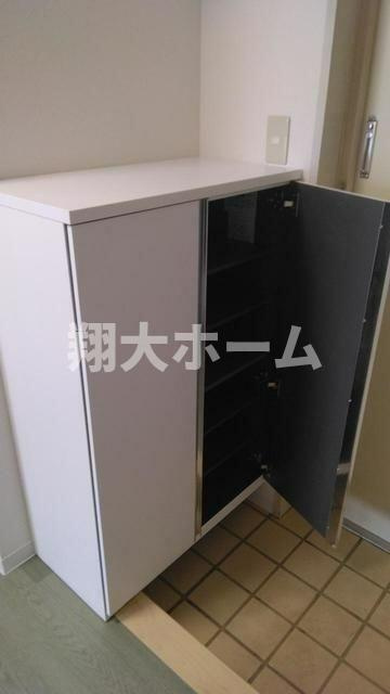 オリオンマンションの玄関