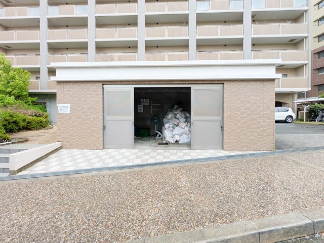メディオ山田の駐車場