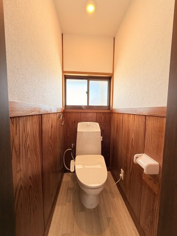 筑後市下北島　中古戸建のトイレ