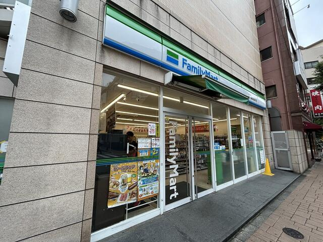 ＴＨＥ　Ｖ－ＣＩＴＹ麻布十番ＣＥＮＴＲＥの周辺|ファミリーマート麻布…まで80m