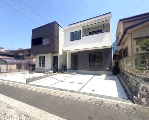 落合4丁目　1号棟　新築戸建
