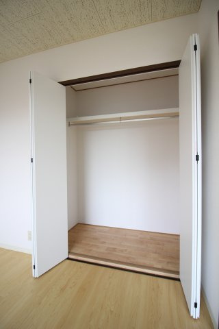 上野通ハイツの収納