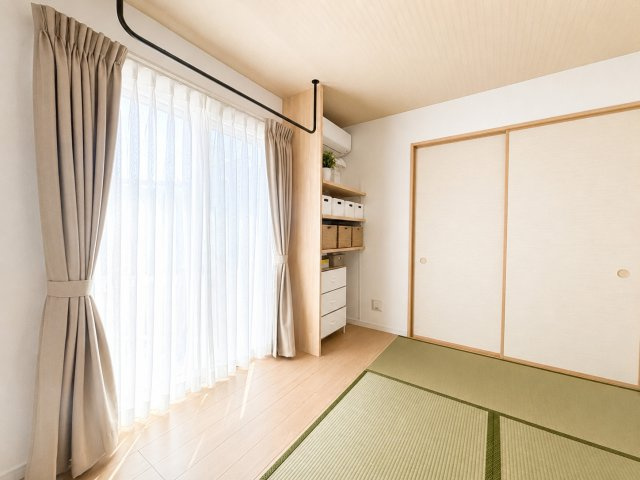さいたま市西区西遊馬　中古戸建の居間・リビング