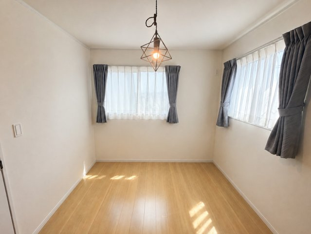 さいたま市西区西遊馬　中古戸建の子供部屋