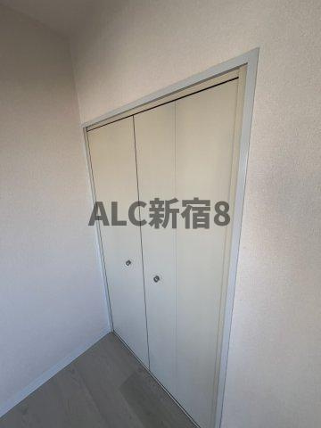 新宿区新宿５丁目の賃貸マンションの収納