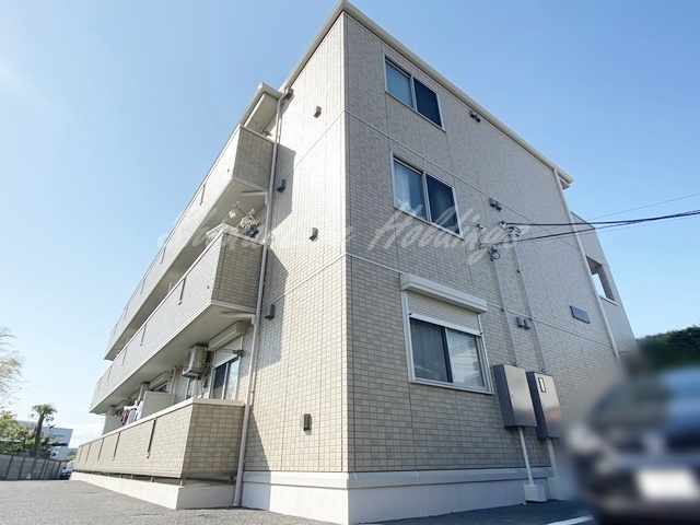 藤沢市鵠沼神明３丁目のアパート