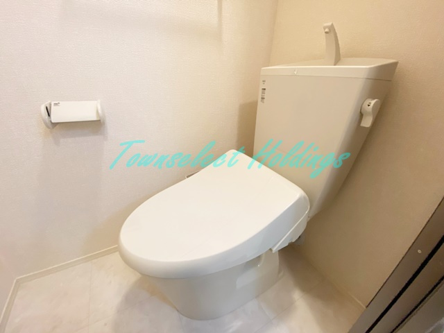 藤沢市鵠沼花沢町のアパートのトイレ