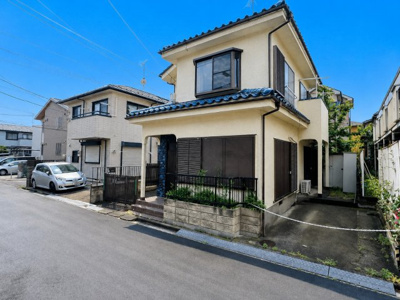 【前面道路含む現地写真】 | ◆港北区新吉田東７丁目　売地◆ | ◆堂々たる趣ながら、主張し過ぎずどこか余裕を感じさせるシャープなフォルムで佇む邸宅は、晴天の空と照らし合わせる事で、本来あるべき完成形の姿を見せてくれます。