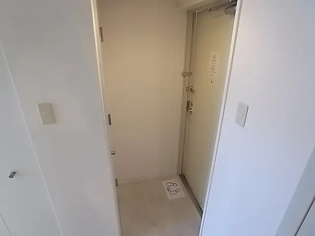 シティフラット六甲道の玄関