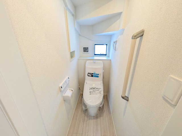 取手市本郷　6期　新築戸建て　2号棟のトイレ|温水洗浄便座付きです♪