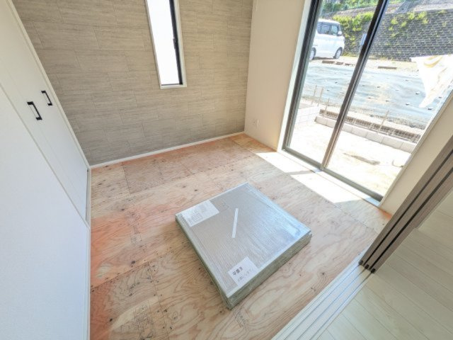 取手市本郷　6期　新築戸建て　3号棟の和室|陽当たりの良い和室です