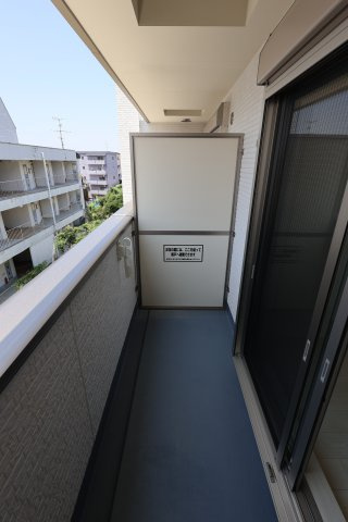 【バルコニー】 | ラモーナ半田