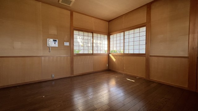 神戸市北区藤原台北町２丁目　戸建住宅の洋室