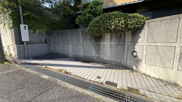 神戸市北区藤原台北町２丁目　戸建住宅の駐車場