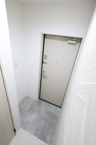 【玄関】 | ラモーナ半田