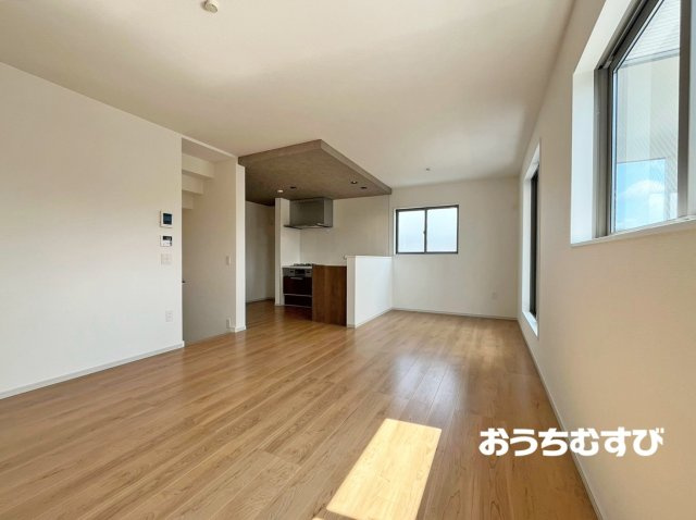 春日井市柏井町3期(全1棟)の居間・リビング