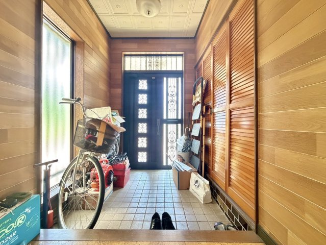 鉾田市安塚中古戸建の玄関