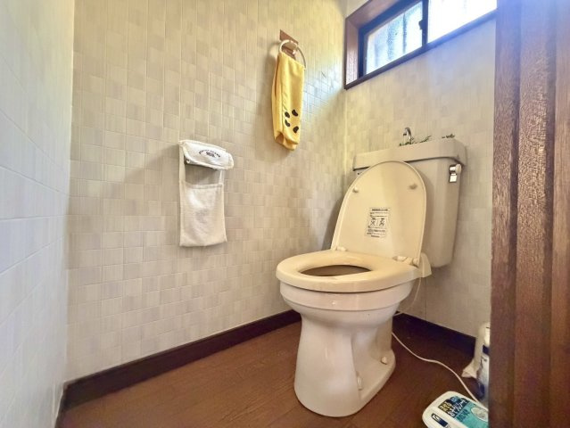 鉾田市安塚中古戸建のトイレ