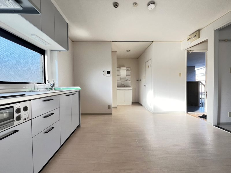 神戸市北区有野町唐櫃のハイツのキッチン|システムキッチンに交換予定です。