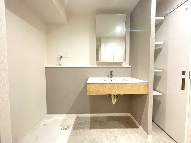【独立洗面台】 | □■秦野南が丘さつき東住宅2217号棟■□ | 洗面化粧台も造作で作ってます♪