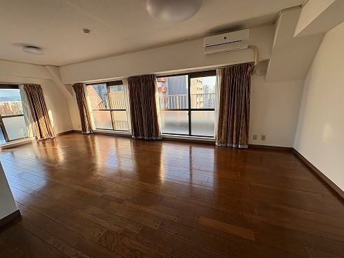 熊本市中央区草葉町の賃貸マンションの居間・リビング