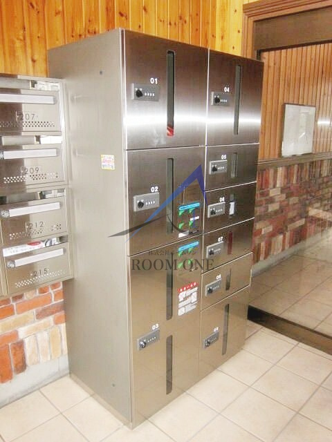 グリムコートのその他共用部分|宅配ボックスです。
