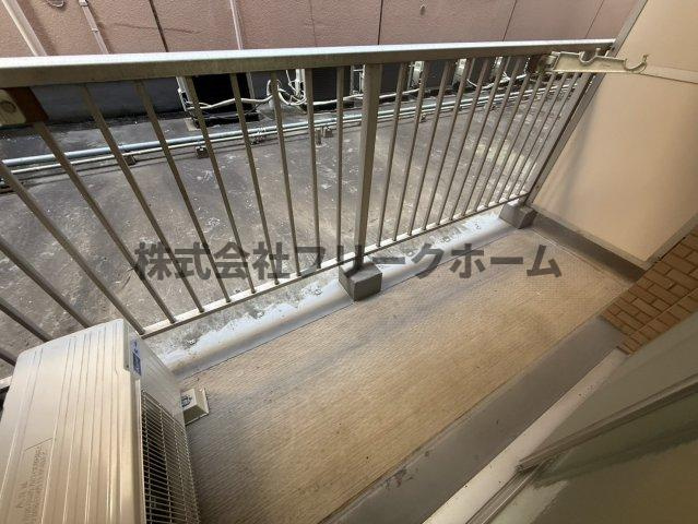 武蔵野市境南町２丁目の賃貸マンションのバルコニー