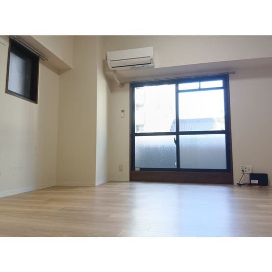 【居間・リビング】アイン橘