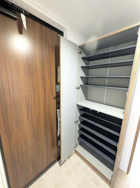 OWL HOUSEの玄関