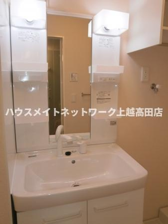 プラムコートの独立洗面台|洗髪洗面化粧台