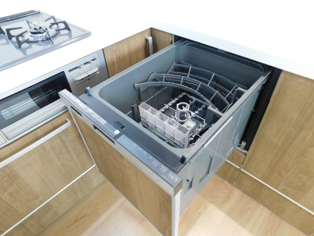 名古屋市西区新福寺町１丁目の新築一戸建のキッチン|◇食洗機◇　　家事の時短になる便利な食洗機付き！