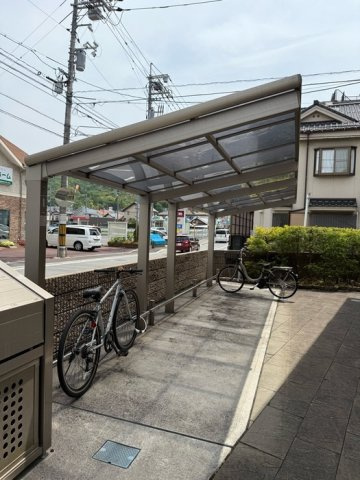 ファミール・ドミのその他共用部分|駐輪場